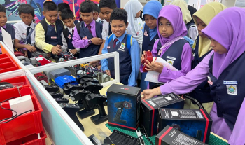 MURID DAN GURU SK CHEROK PALOH TERUJA LAWAT MAKMAL BERTEKNOLOGI TINGGI UMPSA DAN KILANG PEMASANGAN KERETA BERTARAF DUNIA